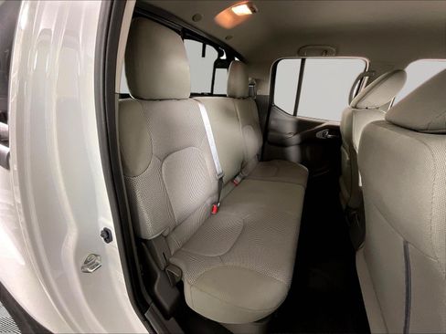 Certified 2021 Nissan Frontier SV w/ Midnight Edition Floor Mats AWD/4WD image 26