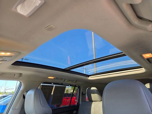Used 2022 Toyota Highlander Platinum AWD/4WD image 26