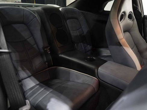 Used 2020 Nissan GT-R Premium AWD/4WD image 18