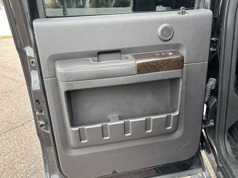 Used 2015 Ford F250 Platinum image 38