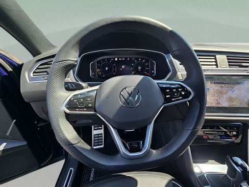 Certified 2024 Volkswagen Tiguan SEL R-Line AWD/4WD image 22