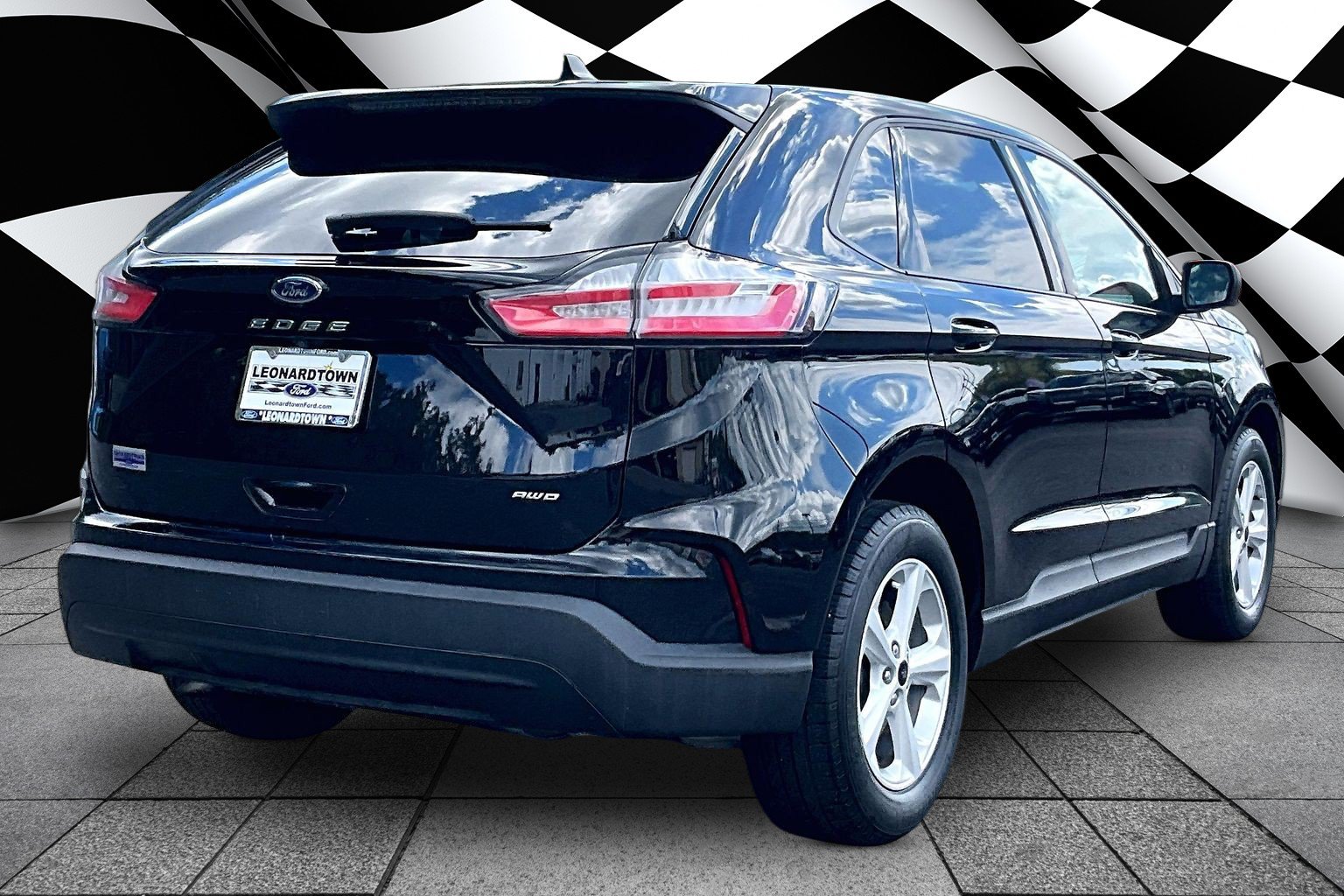 Used 2023 Ford Edge SE AWD/4WD image 2