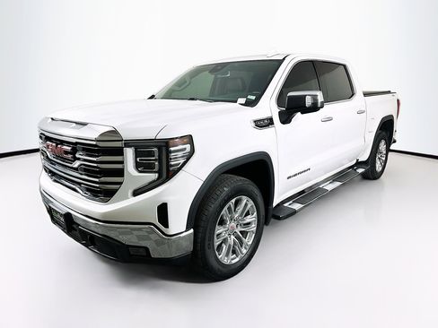 Used 2023 GMC Sierra 1500 SLT w/ SLT Premium Package AWD/4WD image 3