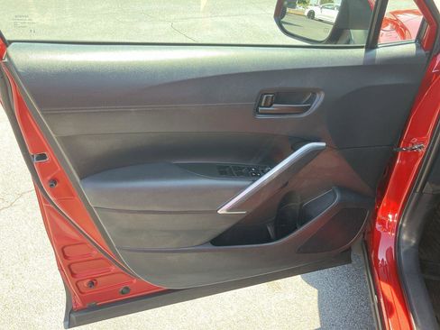 Used 2022 Toyota Corolla Cross LE FWD image 13