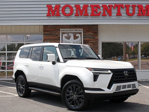 Used 2024 Lexus GX 550 w/ Cold Area Package AWD/4WD image 8
