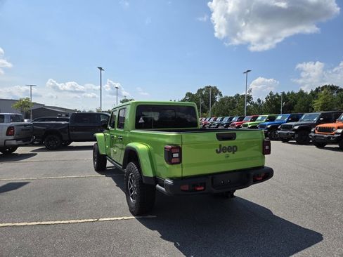 New 2025 Jeep Gladiator Rubicon w/ Convenience Group image 9