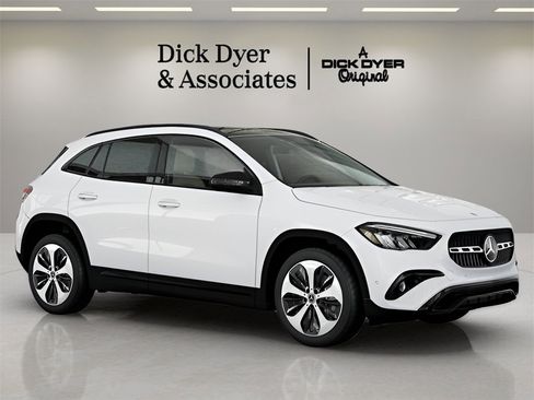 Used 2026 Mercedes-Benz GLA 250 image 1