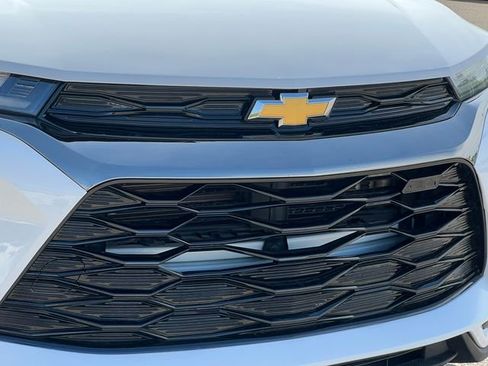 Used 2022 Chevrolet TrailBlazer LT FWD image 39