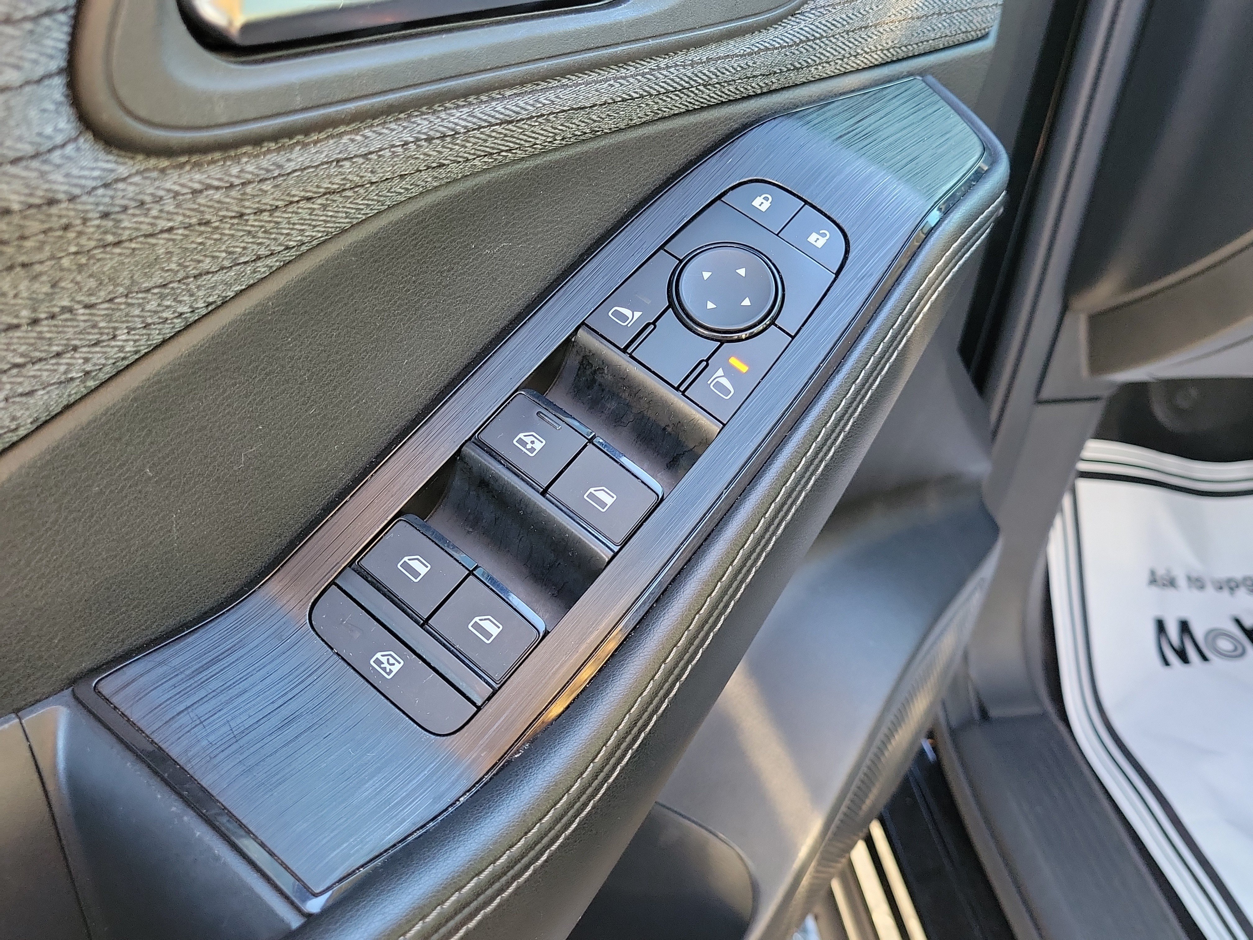 Certified 2023 Nissan Rogue SV FWD image 17