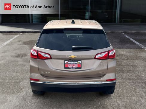 Used 2019 Chevrolet Equinox LT w/ Driver Convenience Package image 10