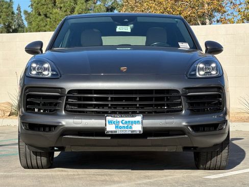 Used 2021 Porsche Cayenne Coupe image 11
