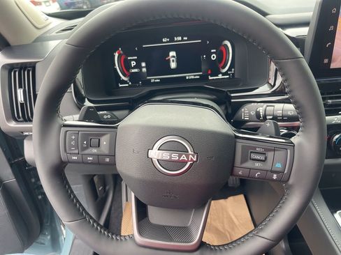 New 2026 Nissan Pathfinder SL image 26