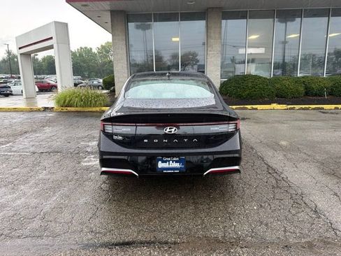 Used 2025 Hyundai Sonata SEL FWD image 4