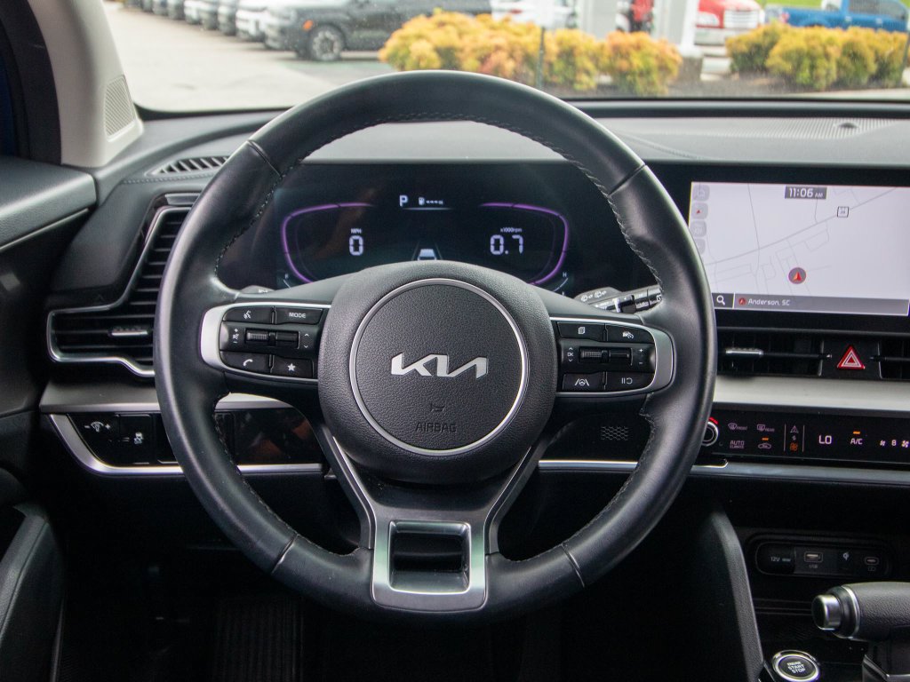 Used 2025 Kia Sportage EX FWD image 24