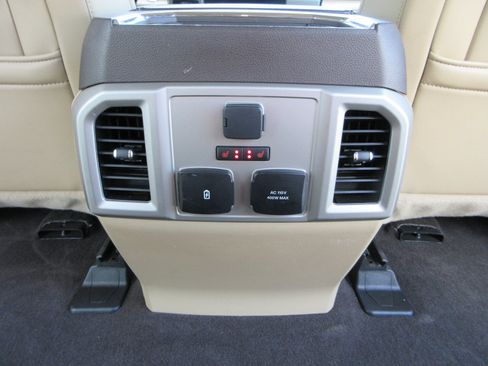 Used 2019 Ford F150 Lariat w/ Equipment Group 502A Luxury AWD/4WD image 21