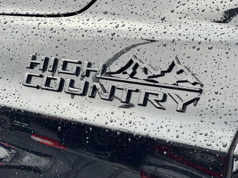 Used 2022 Chevrolet Tahoe High Country image 25