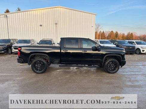 Used 2025 Chevrolet Silverado 2500 LT w/ Trail Boss Package image 7