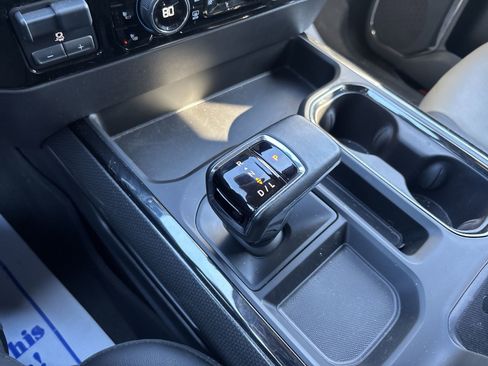 Used 2024 Chevrolet Silverado 1500 ZR2 image 22