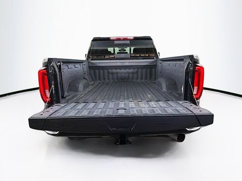 Used 2022 GMC Sierra 3500 Denali image 28