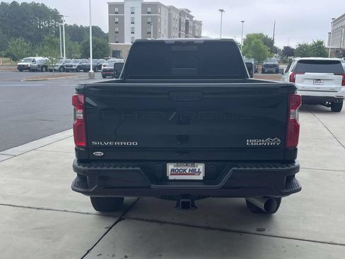 Used 2024 Chevrolet Silverado 2500 High Country AWD/4WD image 8