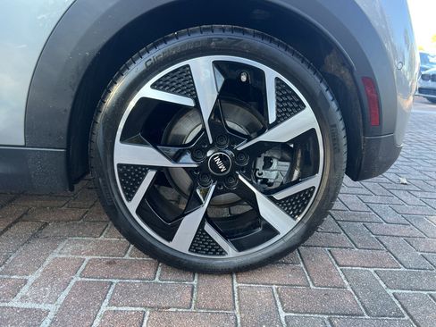 Certified 2025 MINI Cooper S image 13