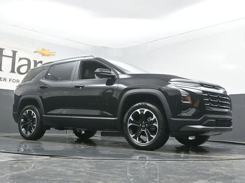 New 2026 Chevrolet Equinox LT w/ Convenience Package II image 2