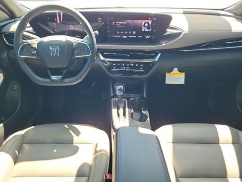 Certified 2024 Buick Envista Avenir FWD image 12