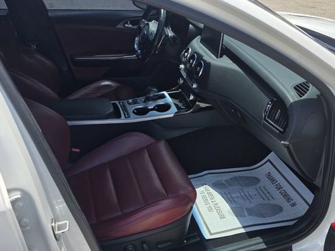 Used 2019 Kia Stinger GT2 RWD image 6
