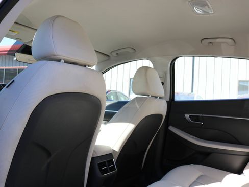 Used 2021 Hyundai Sonata SEL FWD image 31