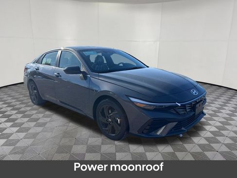 New 2026 Hyundai Elantra SEL Sport Premium FWD image 4