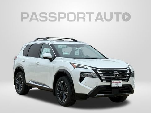 New 2026 Nissan Rogue Platinum w/ Platinum Premium Package AWD/4WD image 3