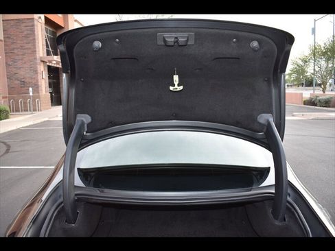 Used 2016 Jaguar XF S image 22