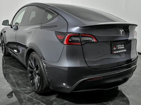 Used 2022 Tesla Model Y Performance AWD/4WD image 8