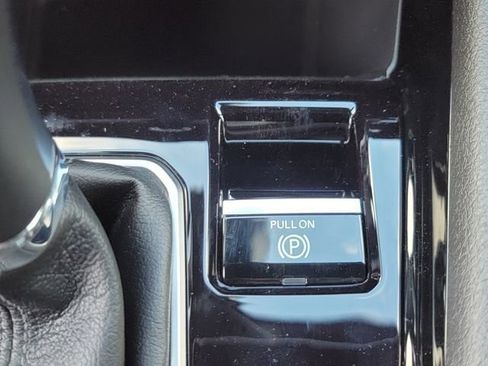 New 2026 Jeep Compass Limited image 28