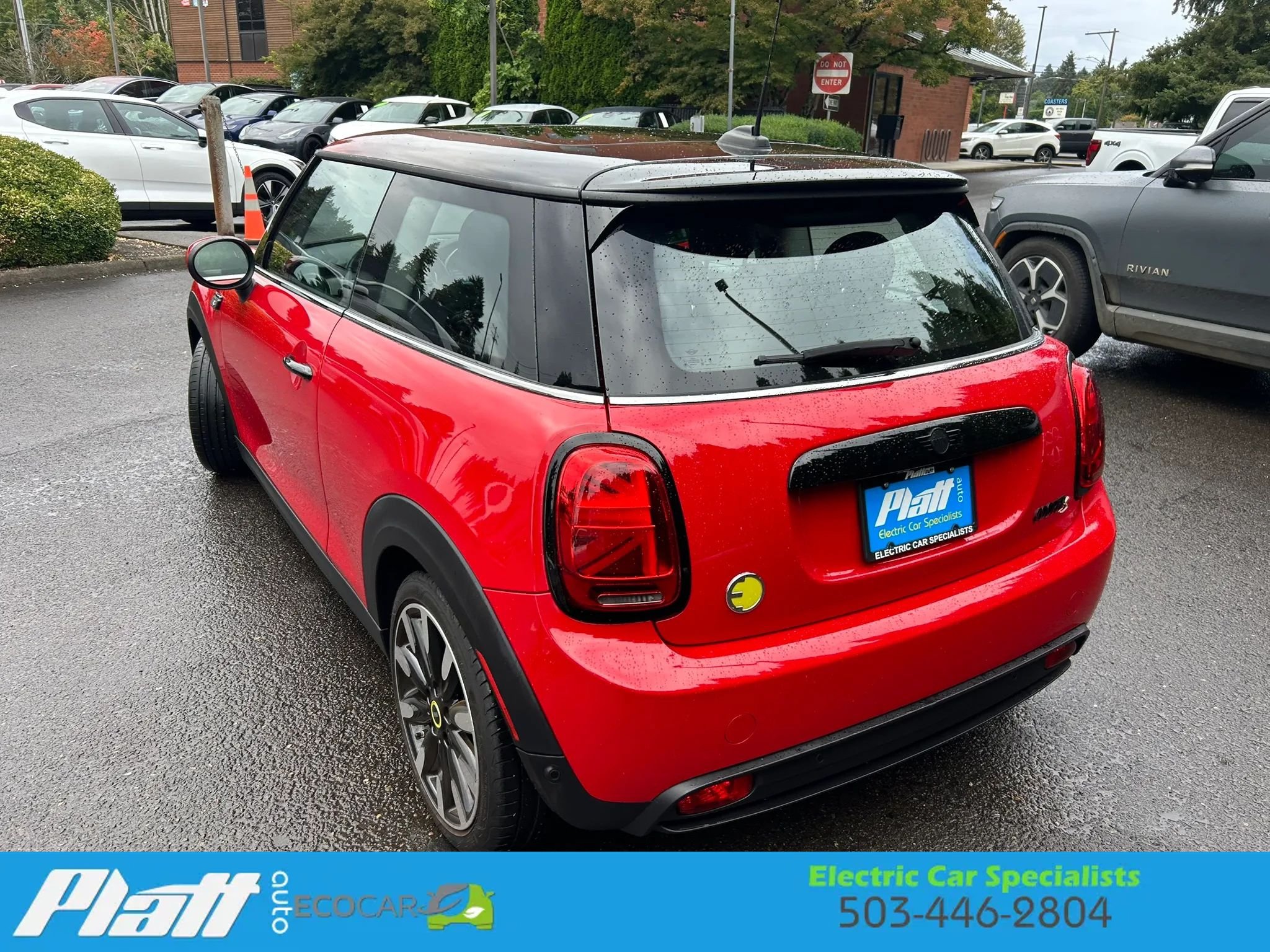 Used 2024 MINI Cooper SE FWD image 6