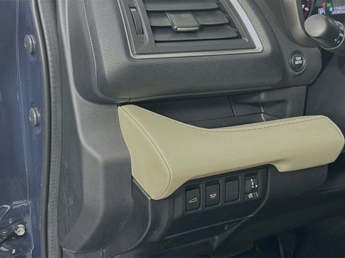 Used 2023 Subaru Ascent Limited image 10