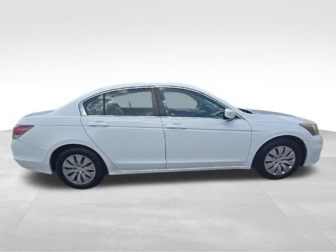Used 2012 Honda Accord LX image 7