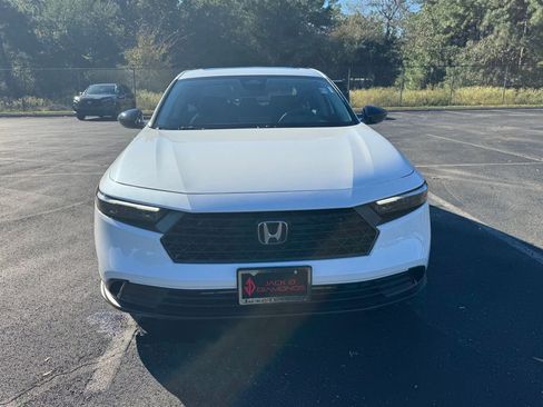 New 2025 Honda Accord SE image 13