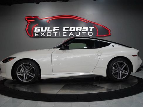 Used 2025 Nissan Z Sport w/ Floor Mat Package RWD image 3