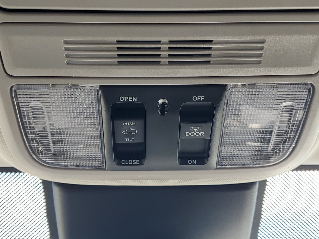 Certified 2025 Honda Odyssey EX-L image 32