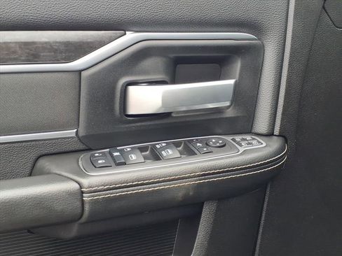 Certified 2024 RAM 2500 Big Horn w/ Night Edition image 4