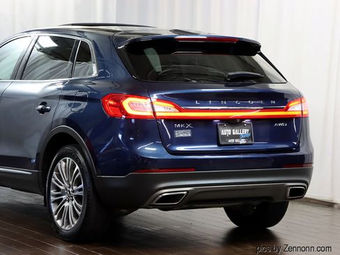 Used 2017 Lincoln MKX Reserve w/ Lincoln MKX Climate Package image 8