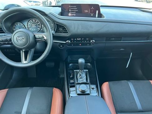 New 2024 MAZDA CX-30 Carbon AWD/4WD image 18