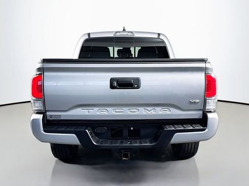 Used 2023 Toyota Tacoma TRD Sport AWD/4WD image 7