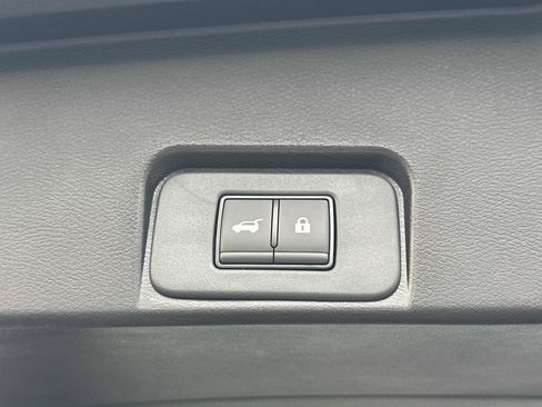 New 2026 Nissan Rogue SV w/ Cold Weather Package AWD/4WD image 18