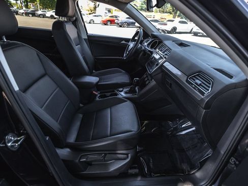 Used 2020 Volkswagen Tiguan SE AWD/4WD image 26