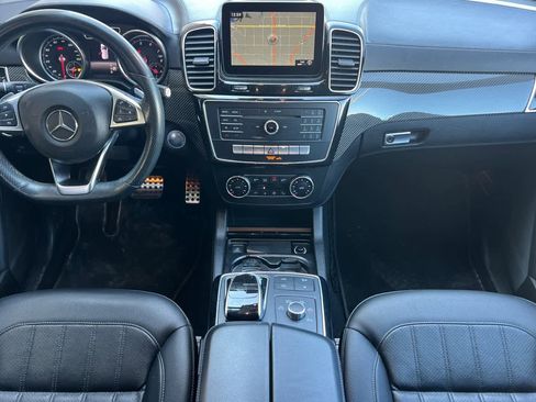 Used 2017 Mercedes-Benz GLE 43 AMG 4MATIC image 4