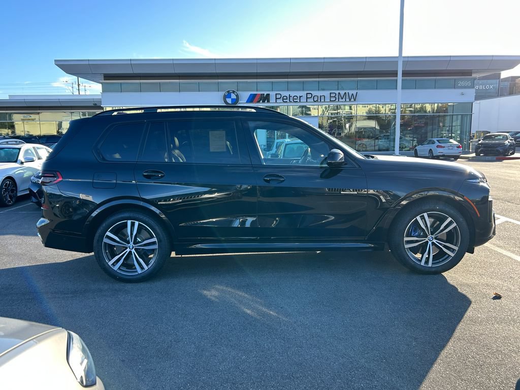 Used 2024 BMW X7 M60i w/ Climate Comfort Package AWD/4WD image 6