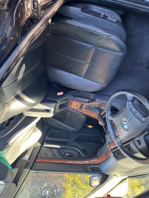 Used 1999 BMW 528i Sedan RWD image 9