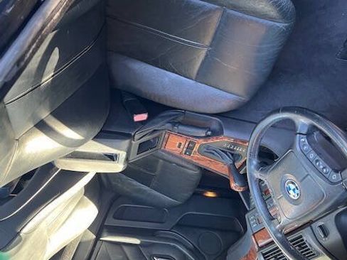 Used 1999 BMW 528i Sedan RWD image 9